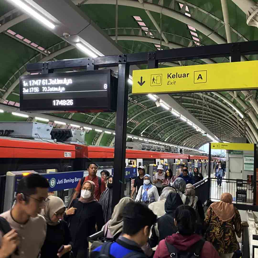 Mudahnya Menuju Stasiun Pengguna LRT Jabodebek Terus Meningkat